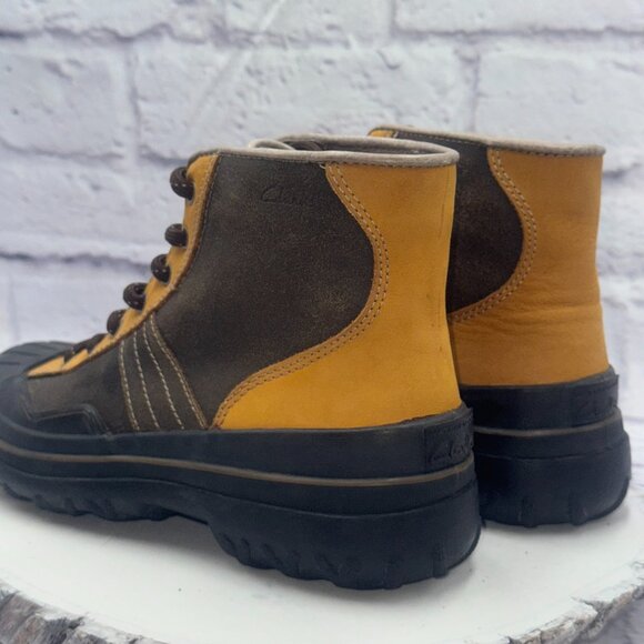 Clarks Womens Sz 7 Leather Waterproof Mucker Duck Boots Weatherproof Lace Up - Picture 5 of 12